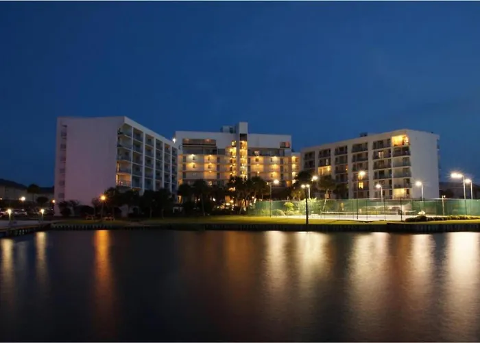 Surf & Racquet Club 212a Apartment