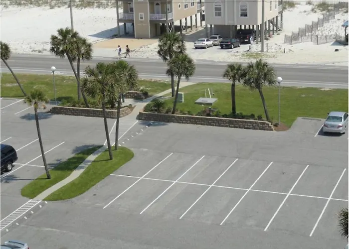 Surf & Racquet Club 212a Apartment *