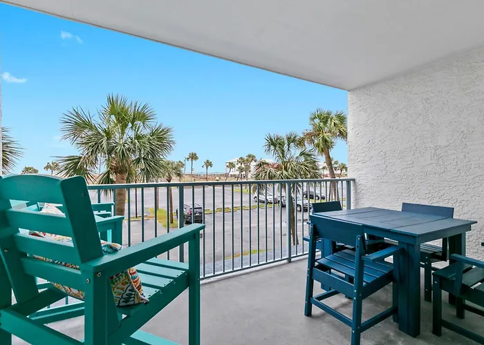 Surf & Racquet Club 212a Apartment